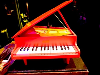 Toy Piano3.jpg